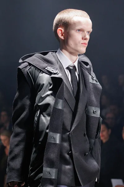 Look 90